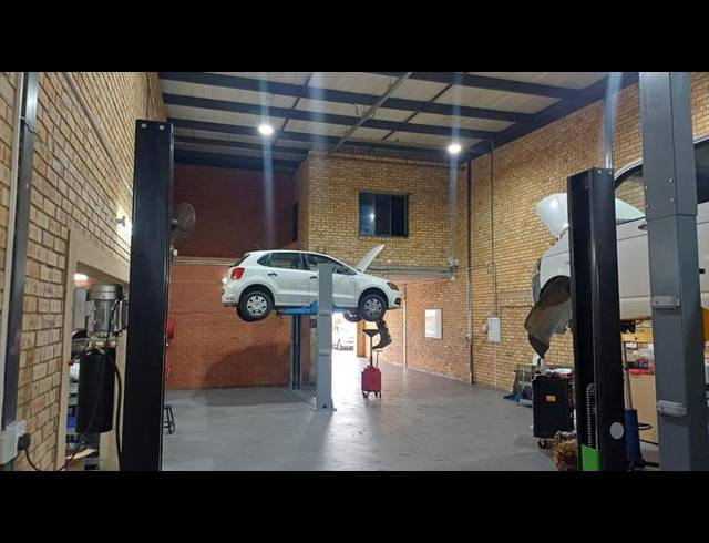 INDUSTRIAL PROPERTY TO RENT IN HENNOPSPARK